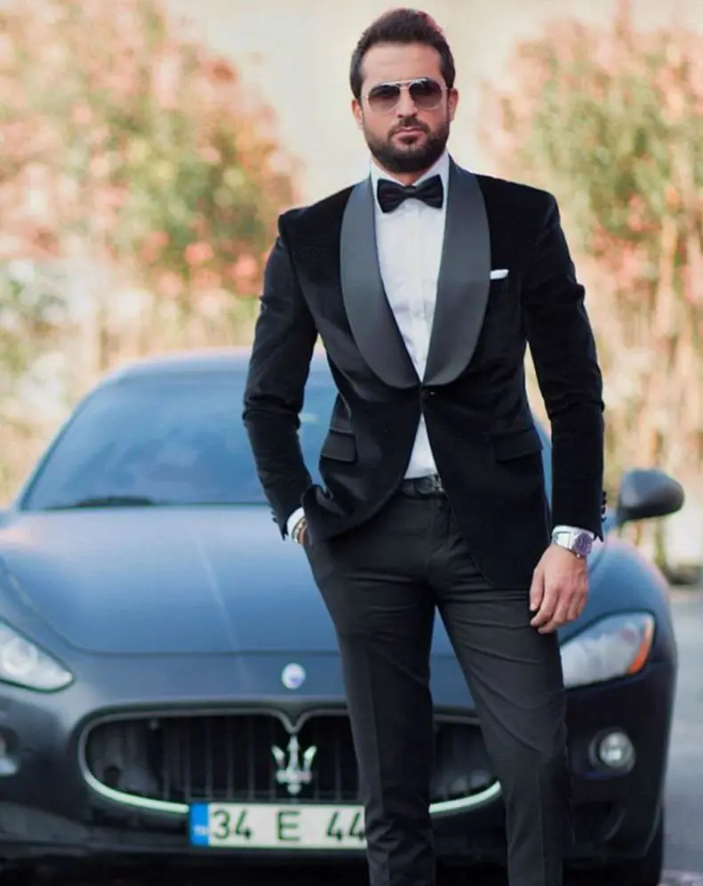 (Jacket+Pants) Classic Men's Black Velvet Suit For Autumn New Year Dinner Party Slim Fit Wedding Tuxudos Prom Dress Peak Lapel