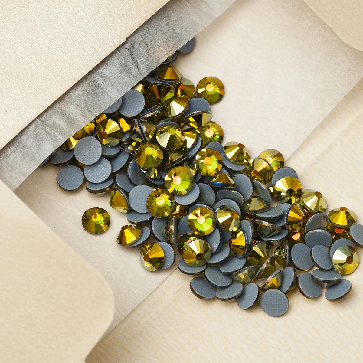 YANRUO 2058 Farben AB Hot-Fix Glas Strass Flatback Eisen auf Kristalle Strass für Kleidungsstück Dekoration vergoldet AB – Detail 16