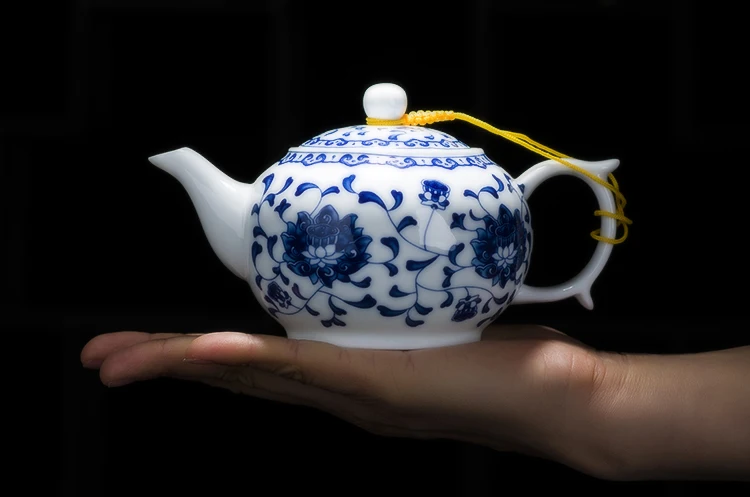 China  Blue and white thin porcelain teapot High capacity 320ML 1L Ceramic tea pot traditional chinese tea set