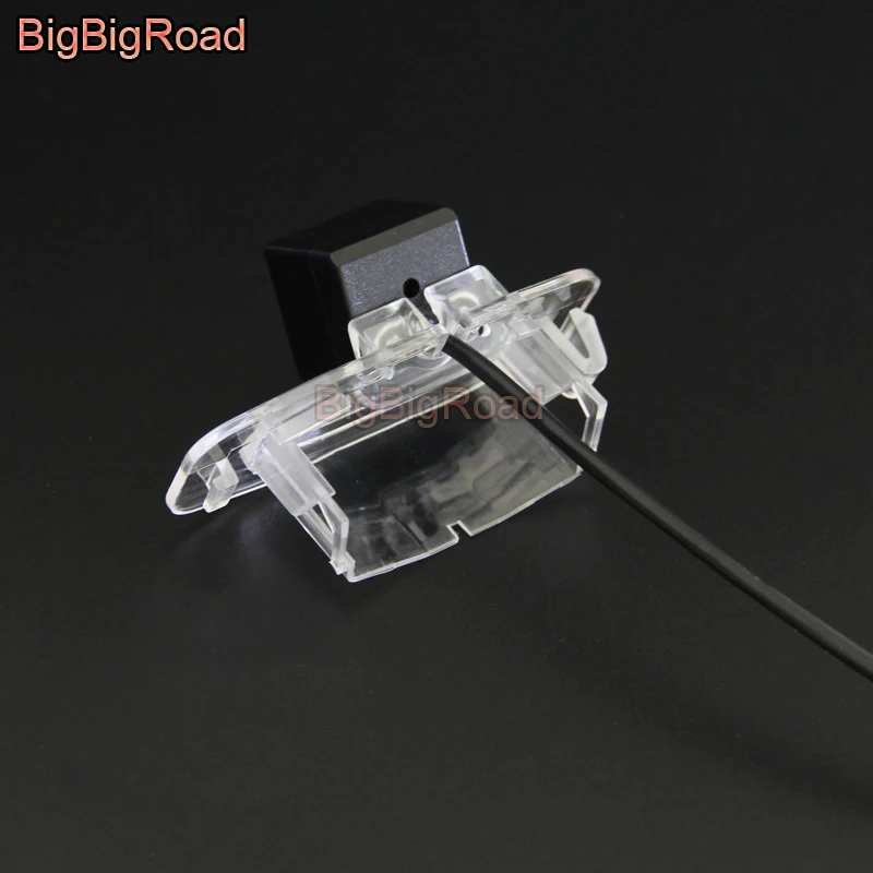 BigBigRoad For Great Wall Voleex C30 Car Rear View Camera / Backup Parking Camera / CCD Night Vision / Waterproof / OEM Camera