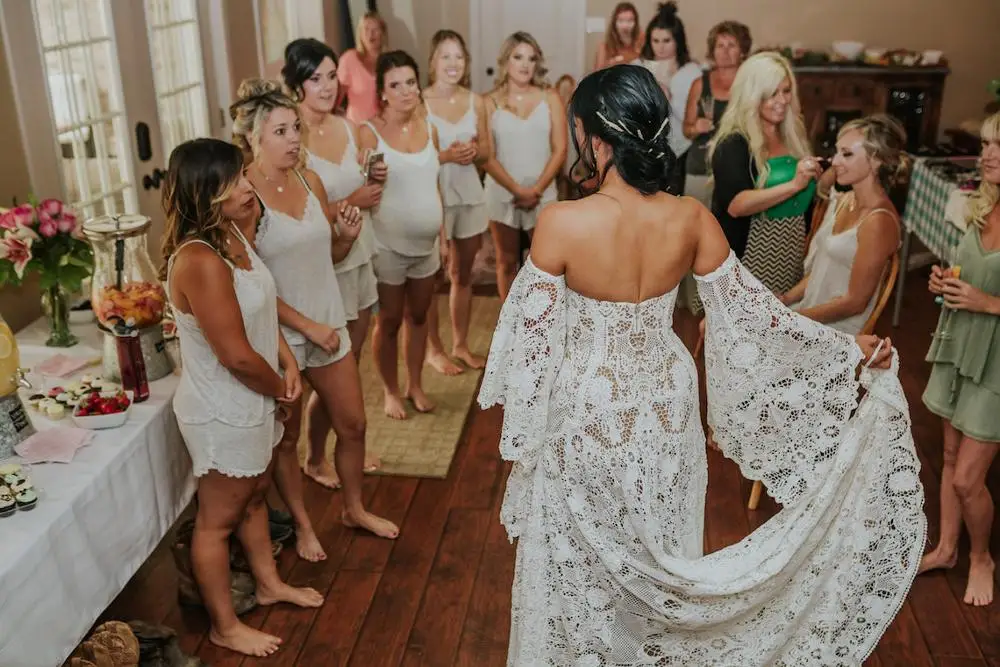 Robe de mariée de ferme de campagne canadienne épique, robes de mariée vintage, dentelle au crochet, hélicoptère, cloche bohème, manches longues, quelle que soit la robe de mariée, 2021