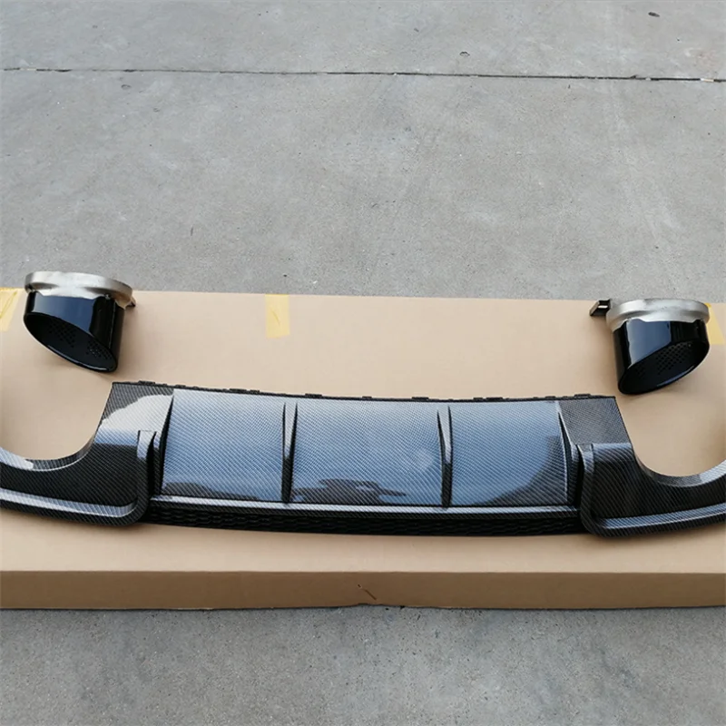 ألياف الكربون نمط السيارات الناشر المصد الخلفي الشفاه لأودي A3 2014 2015 2016 ترقية RS3 نمط منتشر العادم تلميح #3