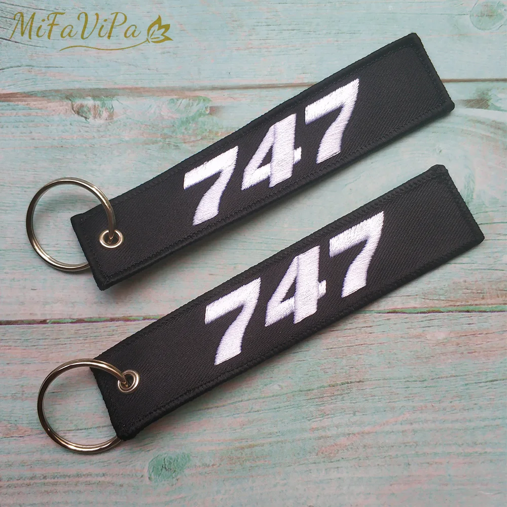 

20 PCS Boeing 777 Sleutelhanger Keychain Airplane Fashion Trinket Embroidery Aviation Key Chain for Men Luggage Tag Llavero