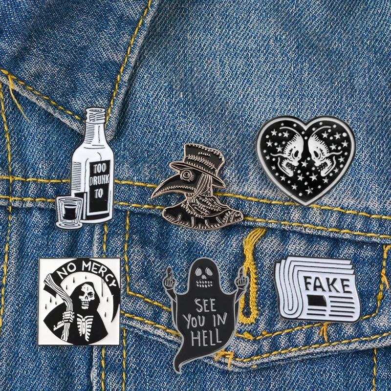 Plague Doctor Grim Reaper Hell ghost pin Punk skull heart enamel pin brooch Wine newspaper pass the time Lapel pin badge jewelry