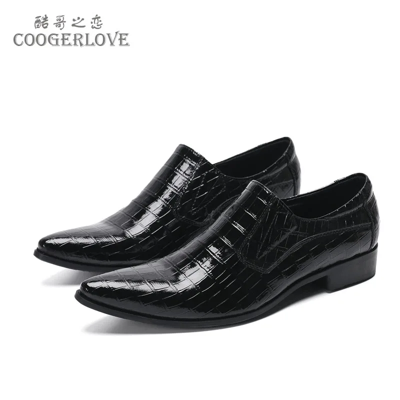 COOGERLOVE Aautumn Mman Formal wear Leather shoes Retro Brick pattern Men's Tip Real Lazy people Grace luxury Wedding shoes