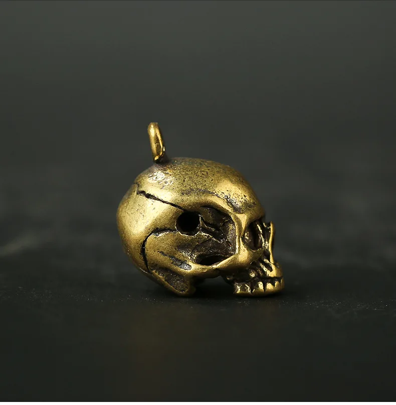 Vintage Brass personality skull craft DIY Pendant ornament Miniature Fitting Keychain ring funny Pendant Accessories a1580