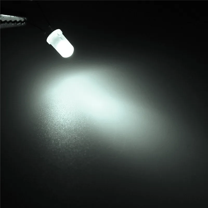 50Pcs 5mm LED Licht Dioden Runde Top Farbe Diffuse LED-Licht Emittierende Diode Weiß Gelb Rot Blau Grün lampe Assorted Kit