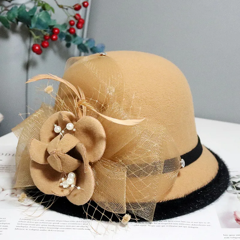 Women Fashion Elegant Fedoras Hat French Style Painter Hat Cap Vintage Warm Party Top Hat Feather Flower Ornament Billycock Hat