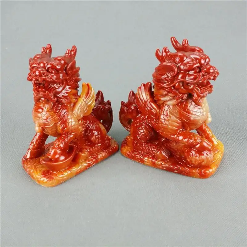 China Imitate Shoushan Stone Hibiscus Stone Hand Carved Animal A Pair of Kirin Unicorn Decoration Statues et Sculptures