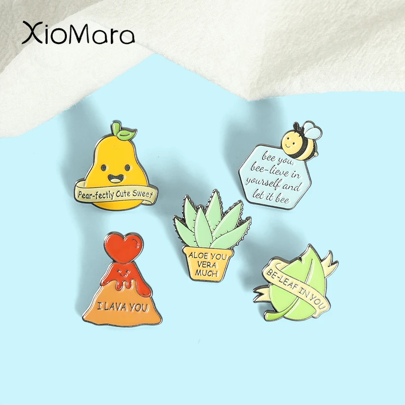 Nette Cartoon Emaille Pins Süße Birne Herz-Förmigen Volcano Schöne Bienen Broschen Rucksack Abzeichen Geschenke Für Frauen Männer Custom jewely