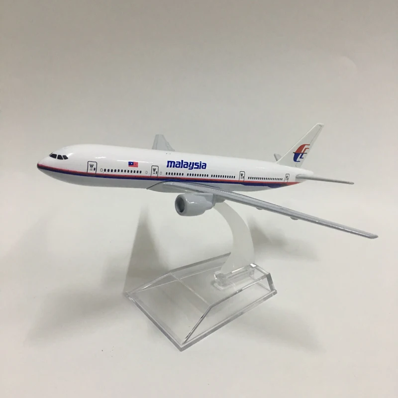 JASON TUTU 16cm Malaysia Airlines Boeing 777 Plane Model Airplane Model Aircraft Model 1:400 Diecast Metal planes toy