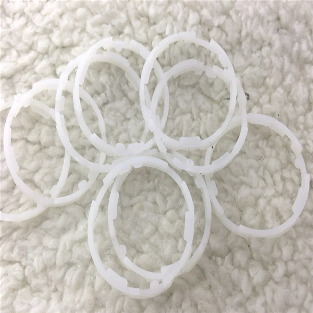 Wymiana pierścienia dystansowego z pierścieniem Incert do 8200 części do naprawy ruchu zegarka