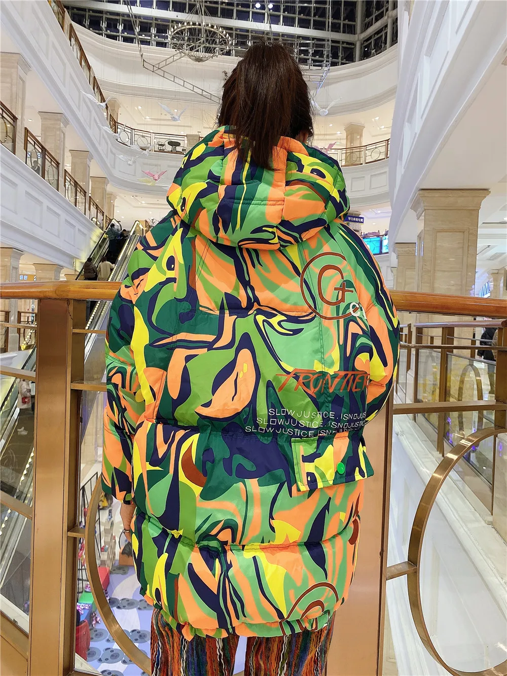 Graffiti Print Fashion Down Jacket Women Hooded Short Parka Thick Warm Winter Jacket Streetwear Loose Hip Hop Cotton Coat Female