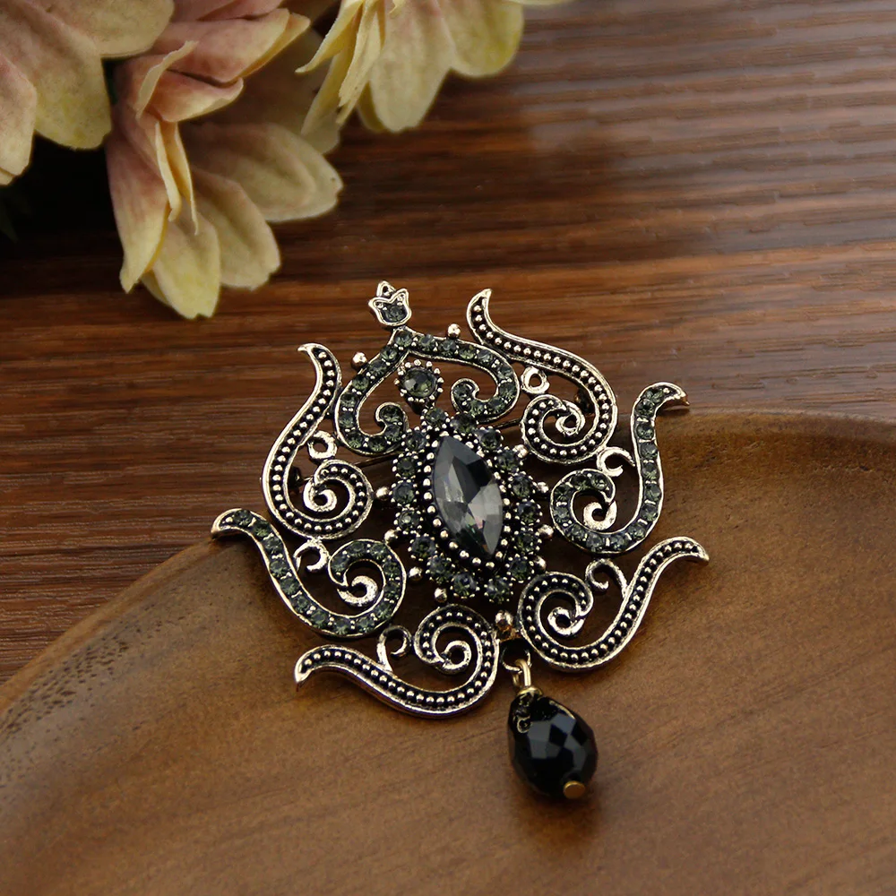 Sunspicems Retro Gold Color Women Flower Brooch Vintage Gray Crystal Bohemia Banquet Jewelry Arab Caftan Robe Brooches Pins Gift