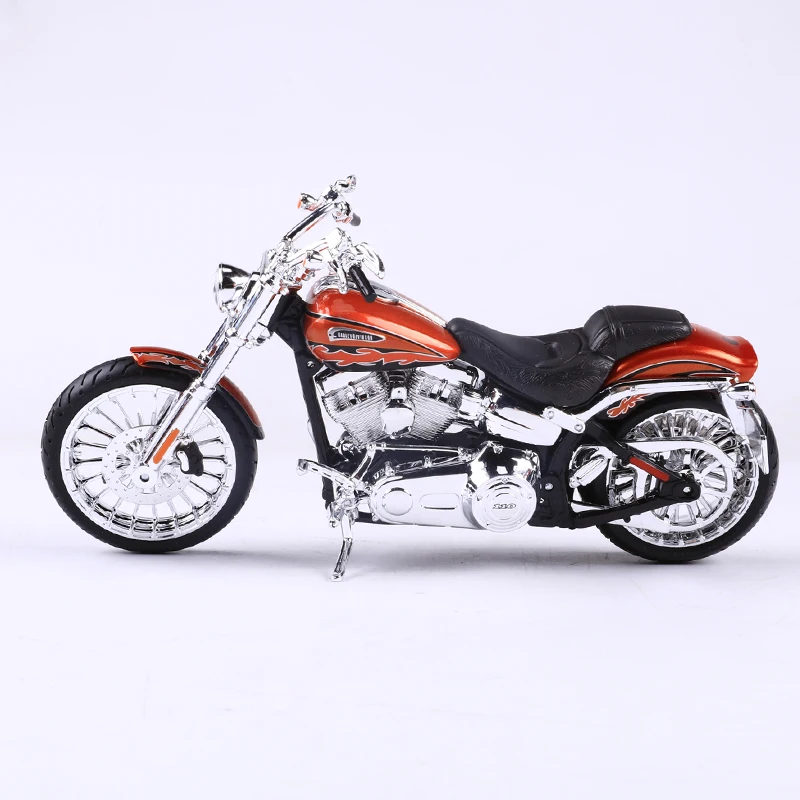 Maisto 1:12 Harley-Davidson 2014 CVO BREAKOUT Simulation Alloy Motorcycle Model Toy Car Collecting