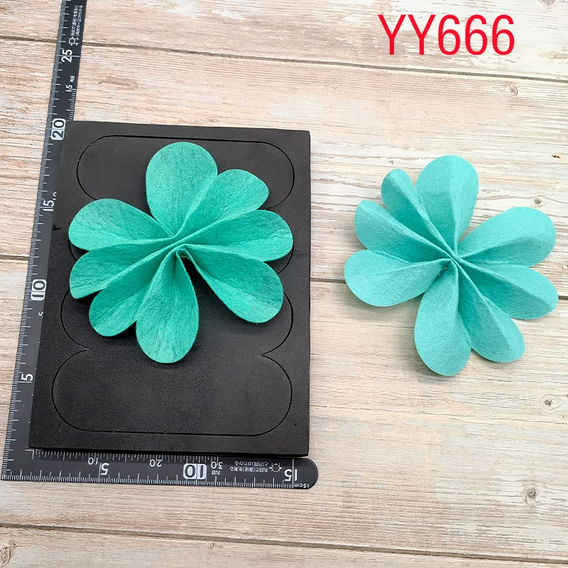 The new wooden mold flower knife mold bow is suitable for the general die cutting machine on the market