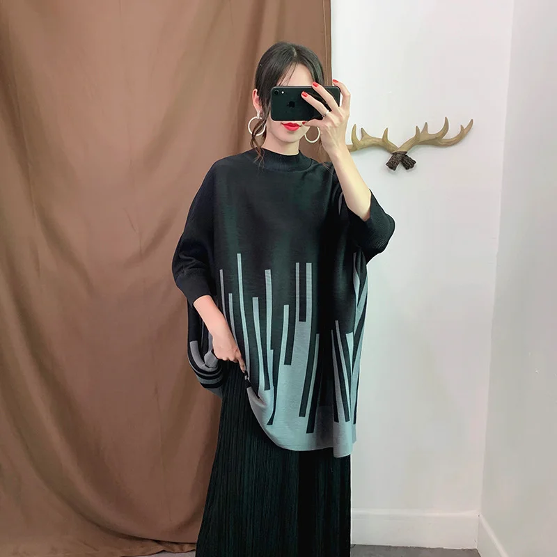 LANMREM O-neck Black Color Block Striped Loose Top Female Fashion Long Sleeve Pleated T-shirt 2024 New Women Spring 2J515