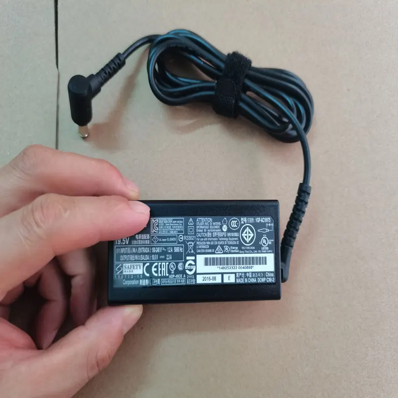 

NEW OEM 19.5V 2.3A 45W VGP-AC19V75 VGP-AC19V67 VGP-AC19V76 AC Adapter For SONY VAIO PCG-592m Laptop Genuine Puryuan