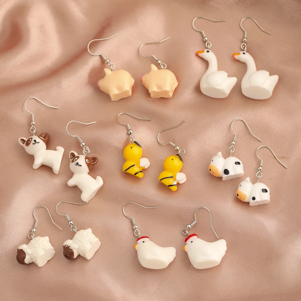 VG 6YMFunny Animal Resin Earrings for Women Unusual Hanging Geometric Animal Dog Bee Cows Pig Cute Kawaii Earrings Girls Jewelry