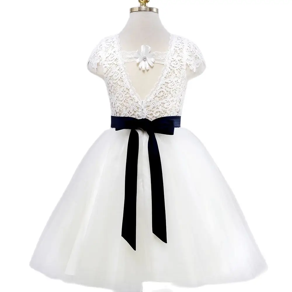 2020 Ivory Lace Flower Girl Dresses Sweetheart A-Line Tulle First Communion Dresses Open Back Baby Girl Party Dresses Bow Sashes