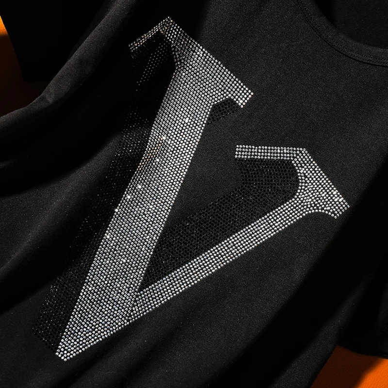 Fashion Leisure hot diamonds alphabet āVā short-sleeve t-shirt female 2021 summer new Round neck hot drill loose women tops