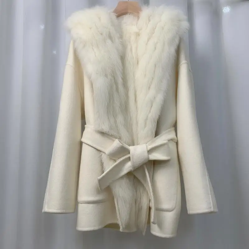 

Woman Real woolen coats With High-Grade real fox fur lIned warm Warm Reversible fur Jacket D034.