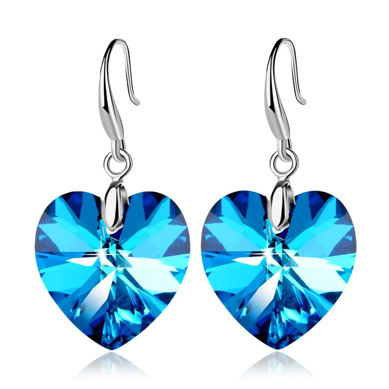 2022 New Fashioncrystal Heart Shaped AB color Glass Earrings Women\'s Creative Pop Party Jewelry Accessories