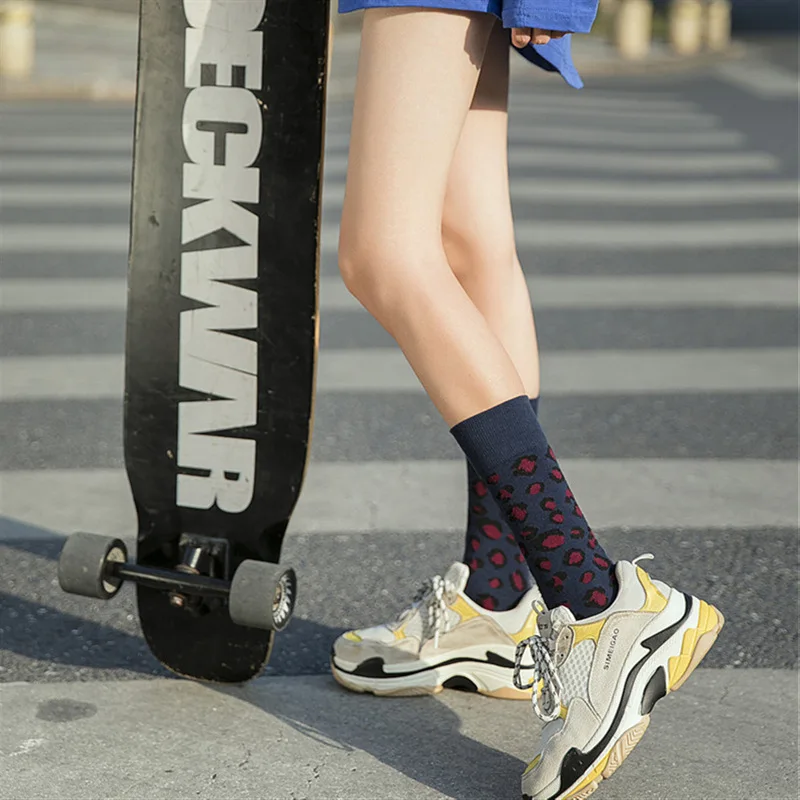 New Women Socks Fashion Long Cotton Leopard Color New Fashion Spring Socks Woman Printed Novelty Fashion Lady Cotton Socks Girl