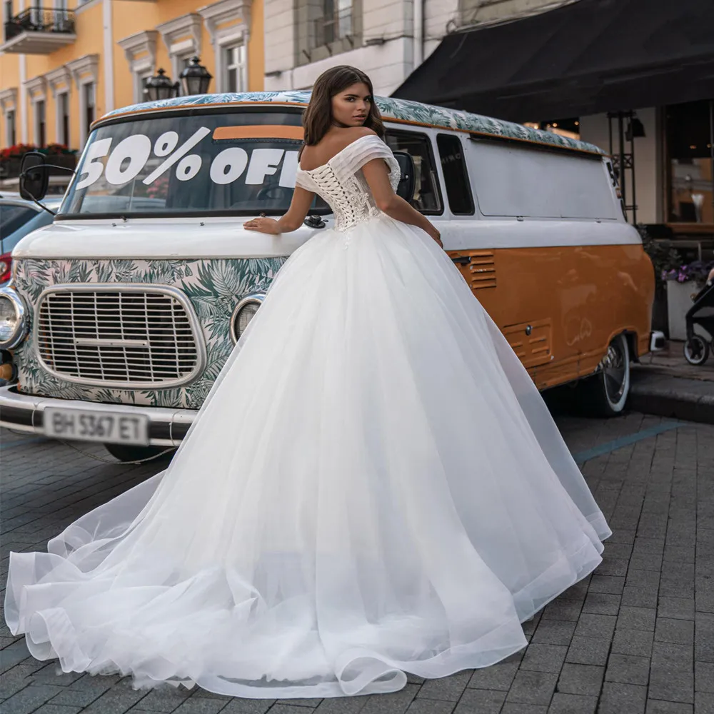 Ilusão tulle bola vestido de casamento vestido para noiva princesa simples decote em v fora do ombro boné mangas rendas até voltar vestido de noiva