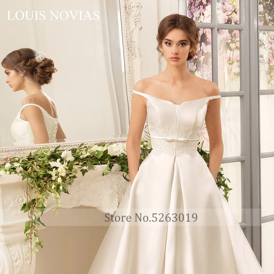 Louis Novias High Quality Simple Empire Wedding Dress Sleeveless Spaghetti Straps Vintage Wedding Dress Sweep Brush Train