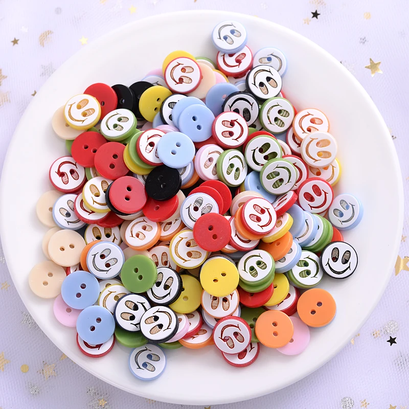 Hot 50Pcs/Pack 2 Holes 18# 11mm Resin Buttons For Baby Kids Cute Mixed Color Smiley Pattern Button For DIY Clothes Accessories