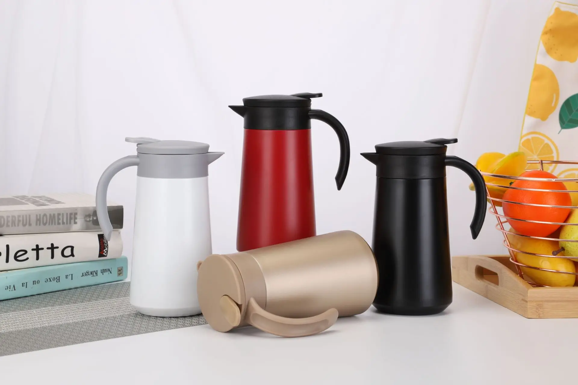 

AIWILL European water bottle stainless steel coffee thermos pot of Commerce Ms. male students convenient vacuum flask