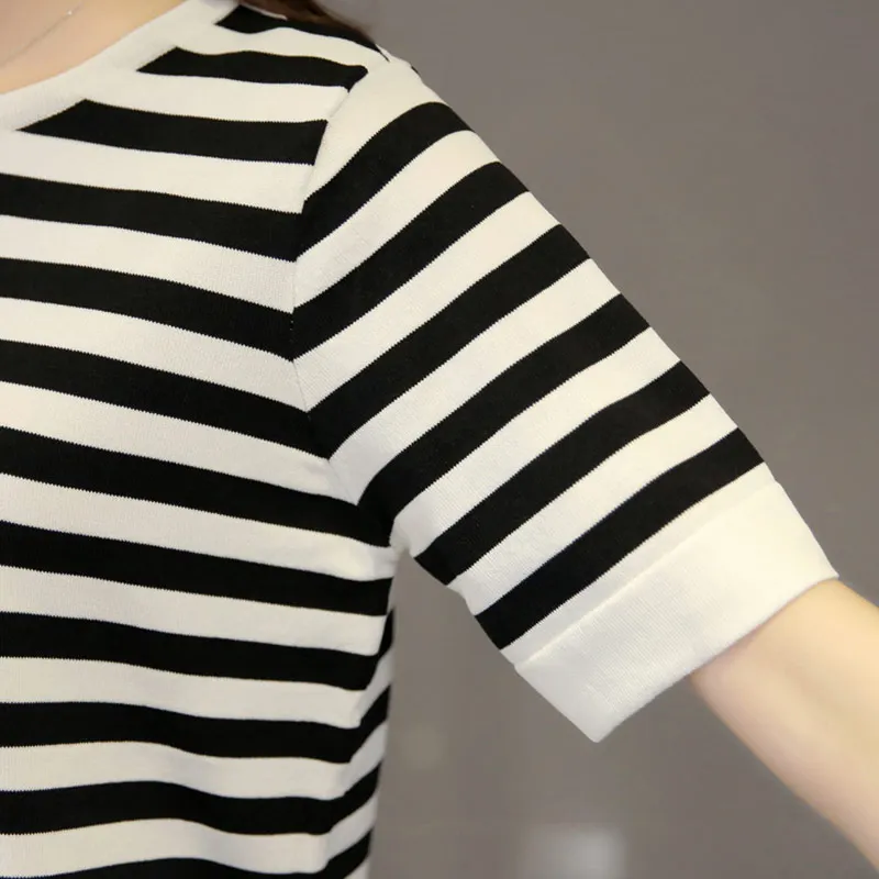 Droppshiping 1pc Women Summer T-shirt Striped Half Sleeves Round Neck Loose Plus Size Female Tops d88