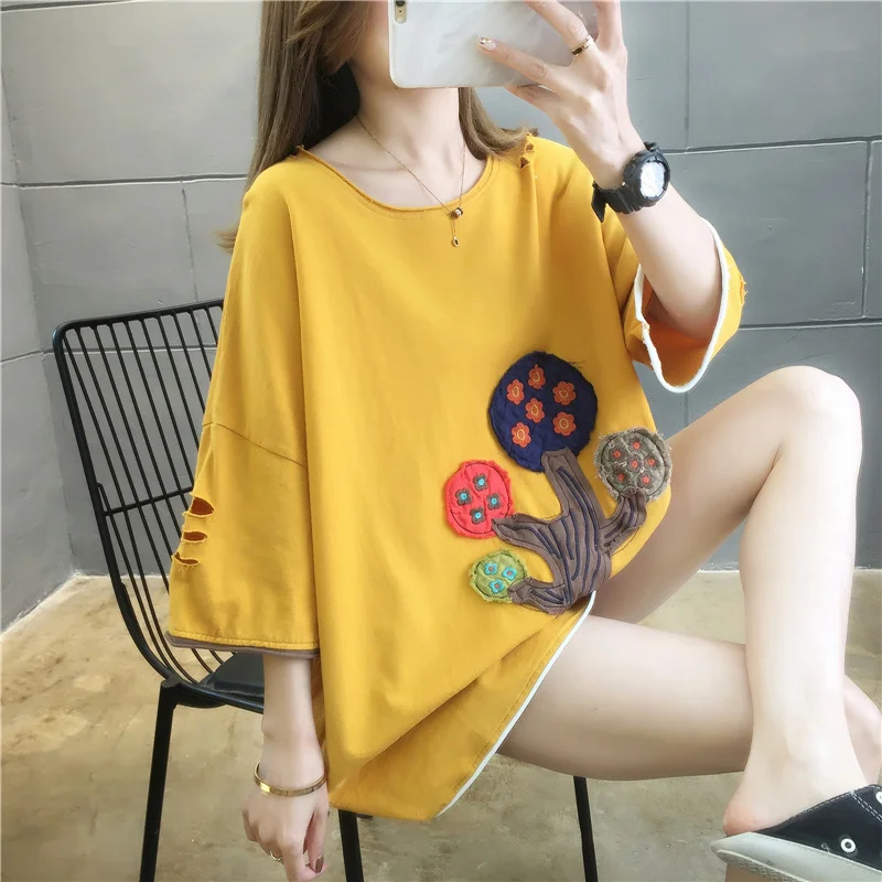 2020 Hot New Korean Version Of Loose Large Size Ladies T-shirt Round Neck Plant Embroidery Stitching Leisure Trend Female Tops