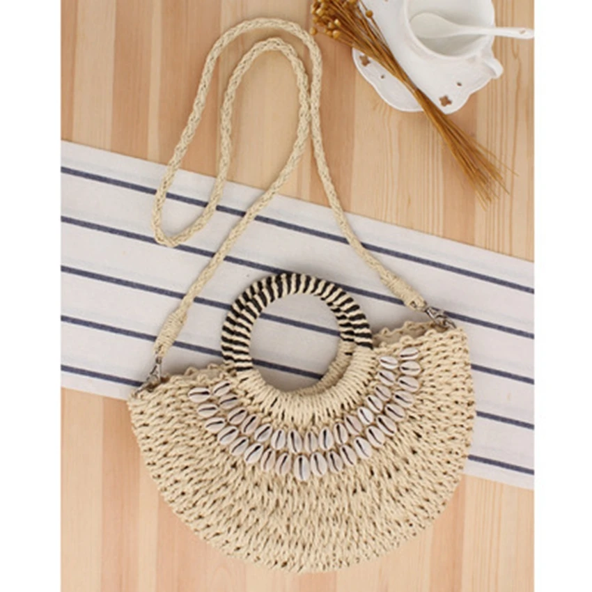 British style semicircle hand carrying straw woven bag Hand-sewn natural shell woven bag fashion holiday beach female bag