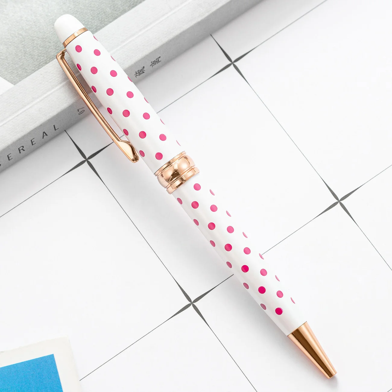 1 Pieces Creative Dot Women Ballpoint Pen Business Metal Office Rotate Pens School Stationery Office Supplies