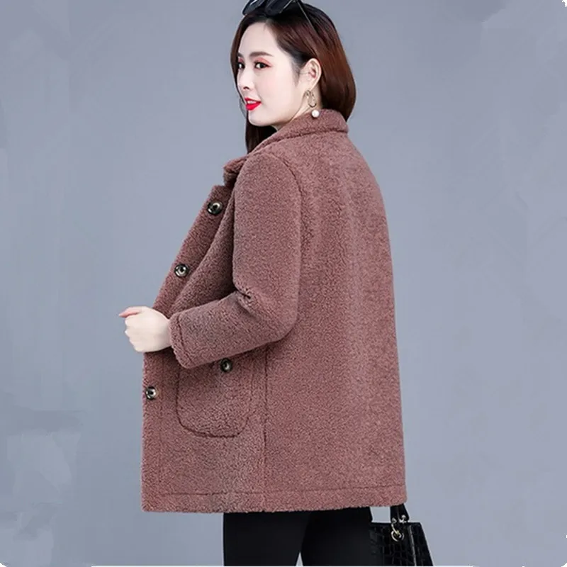 UHYTGF Middle-Aged Mother Autumn Winter Jacket Women Lamb Wool Warm Short Faux Fur Coat Korean Casual 5XL Loose Size Outwear1847