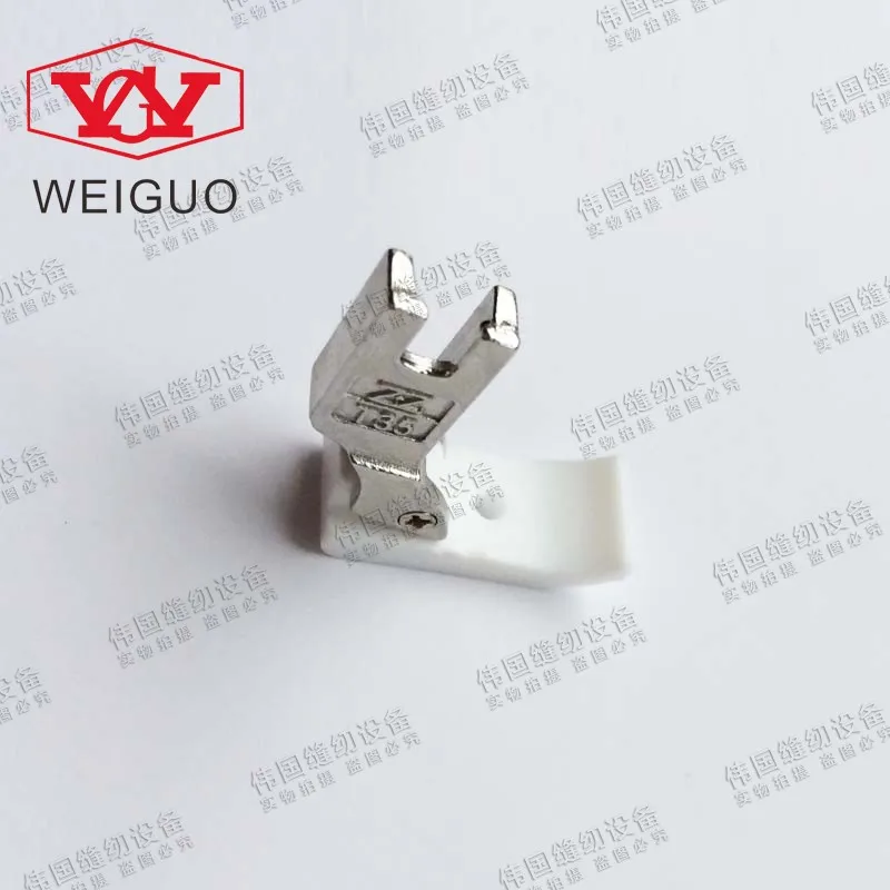 

Authentic wisdom foot flat car universal plastic presser foot T35 base plate big hole nylon presser foot, one hole presser foot