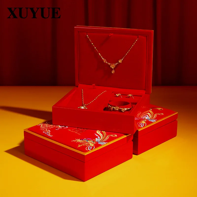 

New jewelry box red velvet happy word jewelry box gold ring storage box wedding jewelry wedding packaging box in stock