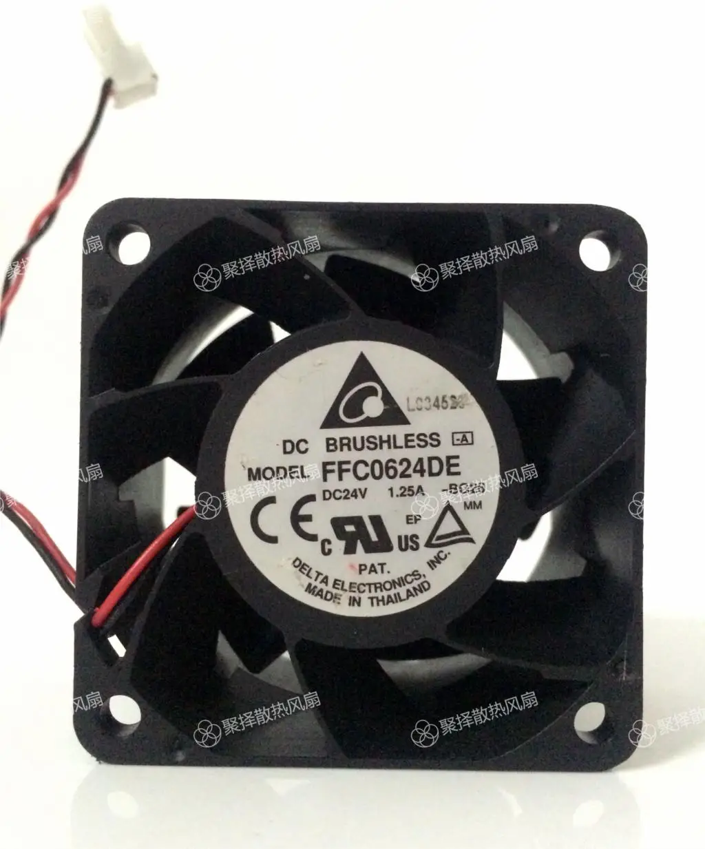 

Original in FFC0624DE 24 v 1.25 A 6 cm / 6038 cm large airflow inverter fan