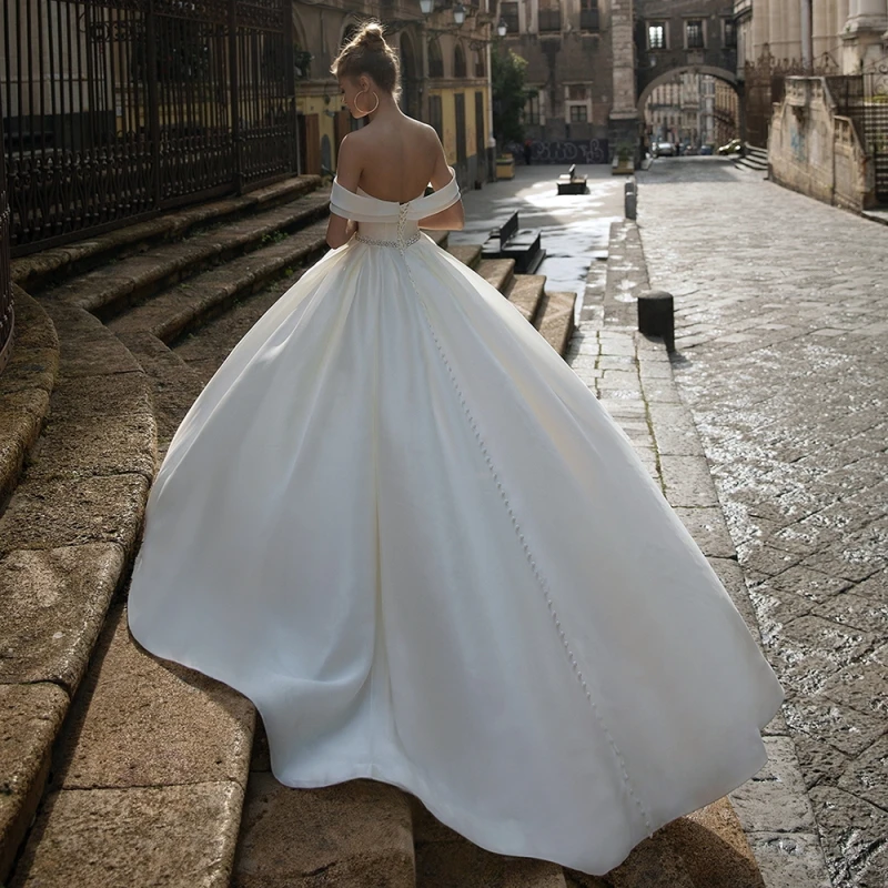 Customzied Ivory V-Neck Ball Gown Satin Wedding Dress Gorgeous Off The Shoulder Bridal Gown With Beading Belt