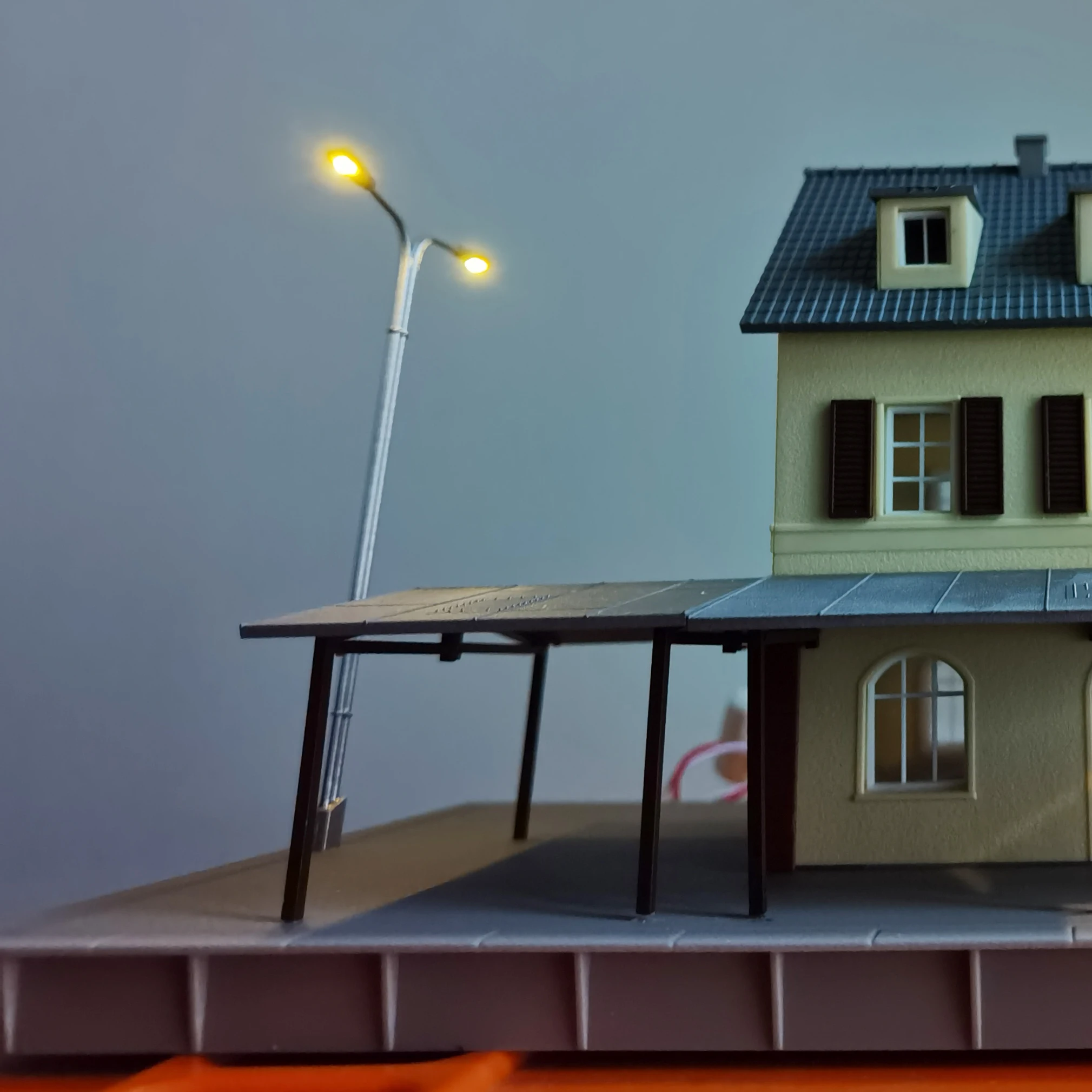 3Pcs Lamppost Model Lamps HO N Scale Single/Two Head LED Light Train Railway Street Lights 12V Boulevard/Highway/Parking Layout