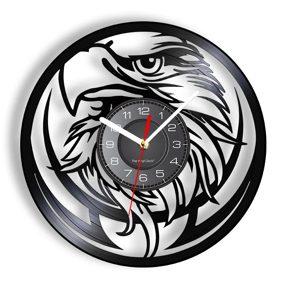 Eagle Hawk Wall Art Silent Wall Clock Bird of Prey Fierce Wild Animal Eagle Head Disk Crafts American Flag Patriotic Watch