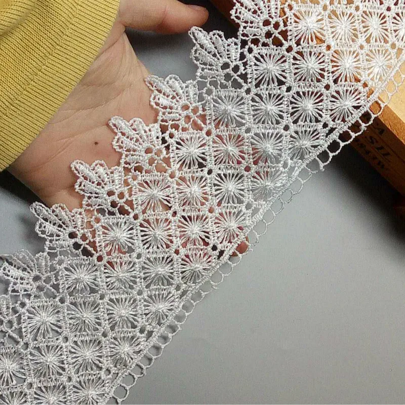 3 yards 9 cm Lace Trims Applique Polyester Costumes Trimmings Ribbon Off White Brown Home Textiles DIY Sewing Lace Fabric