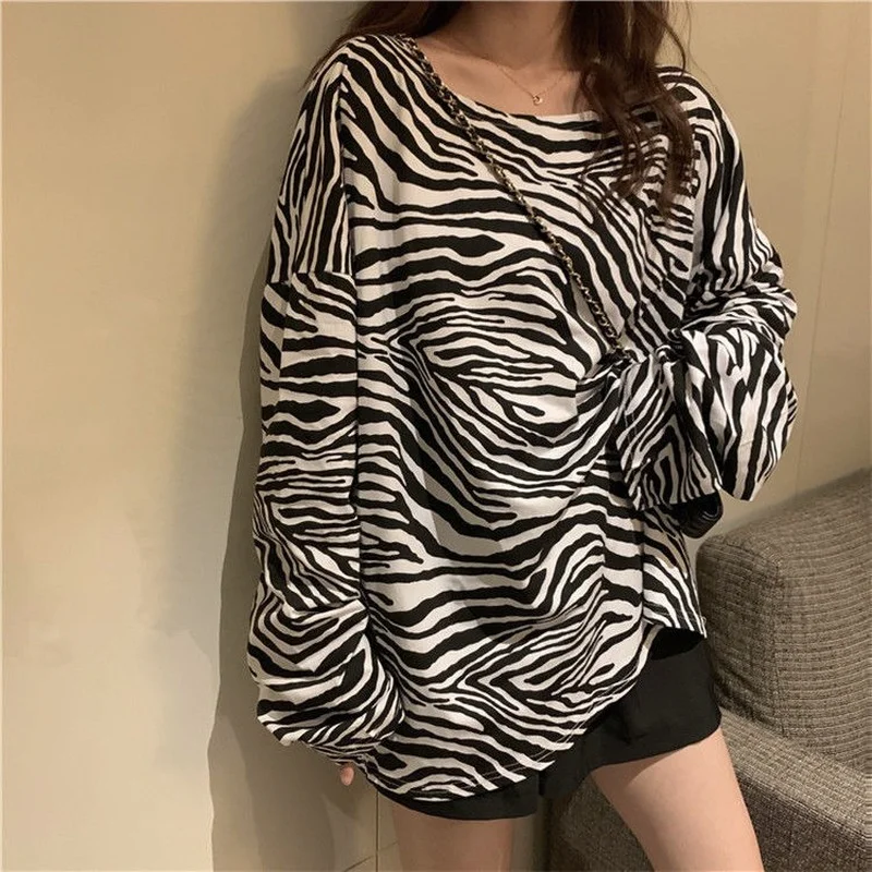 T-shirty damskie z nadrukiem zebry O-neck z długim rękawem Streetwear Chic All-match Stylowe Ins Studenckie koszulki rekreacyjne Wersja studencka