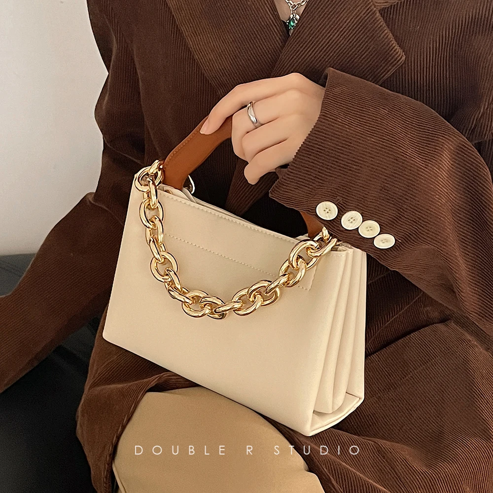 Luxury Women's Handbag Square Napa Pattern Pu Material Metal Thick Chain Decoration 2021 Brand Designer Messenger Shoulder Bag
