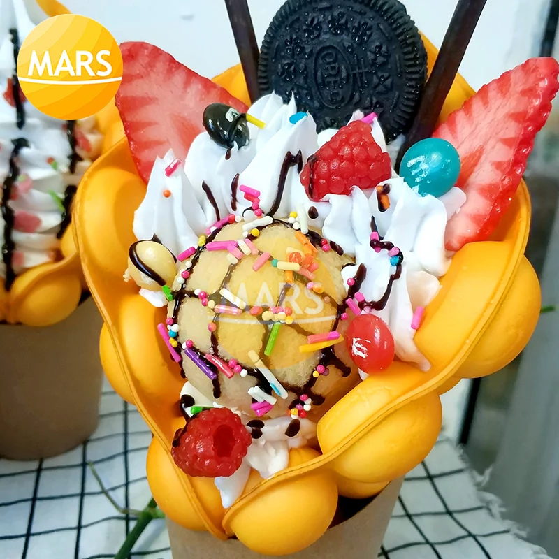 Simulación de Eggettes Puff Egg Bubble Waffle, modelo de muestra de postre, accesorios de exhibición, comida falsa, helado, huevo de fresa, modelo de Waffle