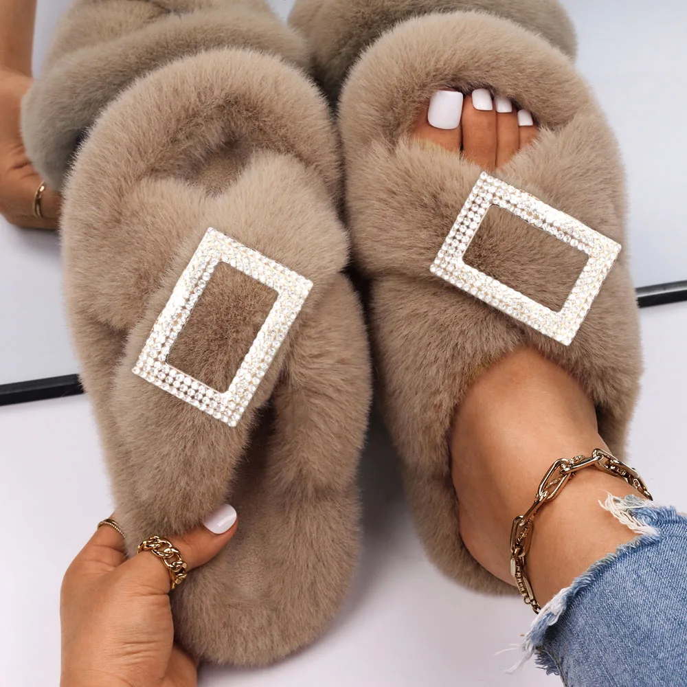 Fur Slippers Women Fashion Square Buckle Decor Furry Slides Designer Flat Sandals Ladies Luxury Outdoor Slippers Platform Shoes