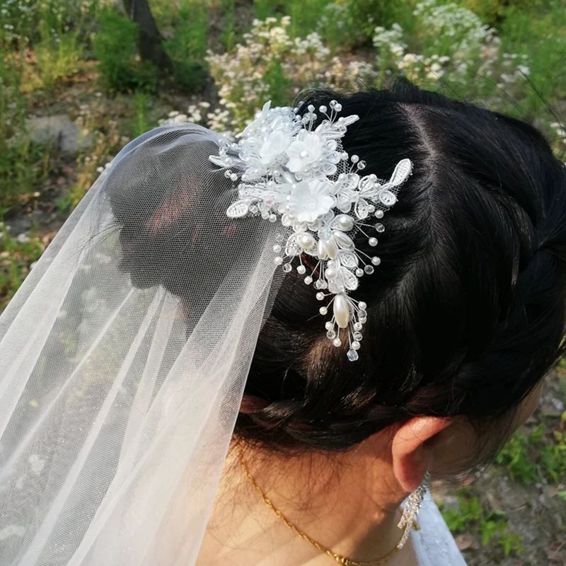 Fashion Off White Handmade Lace Wedding Veil 2 Meter 3 Meter Flowers Bridal Headdress Veu De Noiva voile Mariage Accessoirres