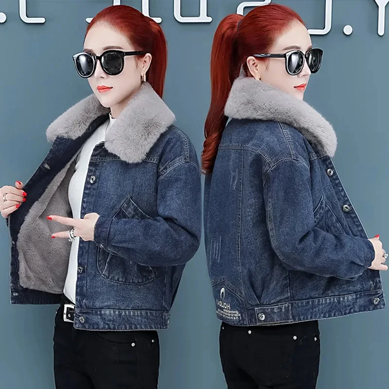 Women Denim Jacket Detachable Fur Collar Ladies Plus Velvet  Buttons Tops 2021 Women's Winter Thicken Jeans Coat Trend W63